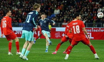 Die Liverpool-Fans hoffen, dass Arne Slot daraus lernen kann