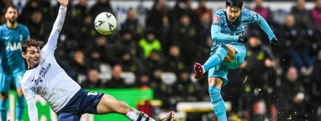 Son Heung-min trifft zweimal, während Tottenham weiterkommt